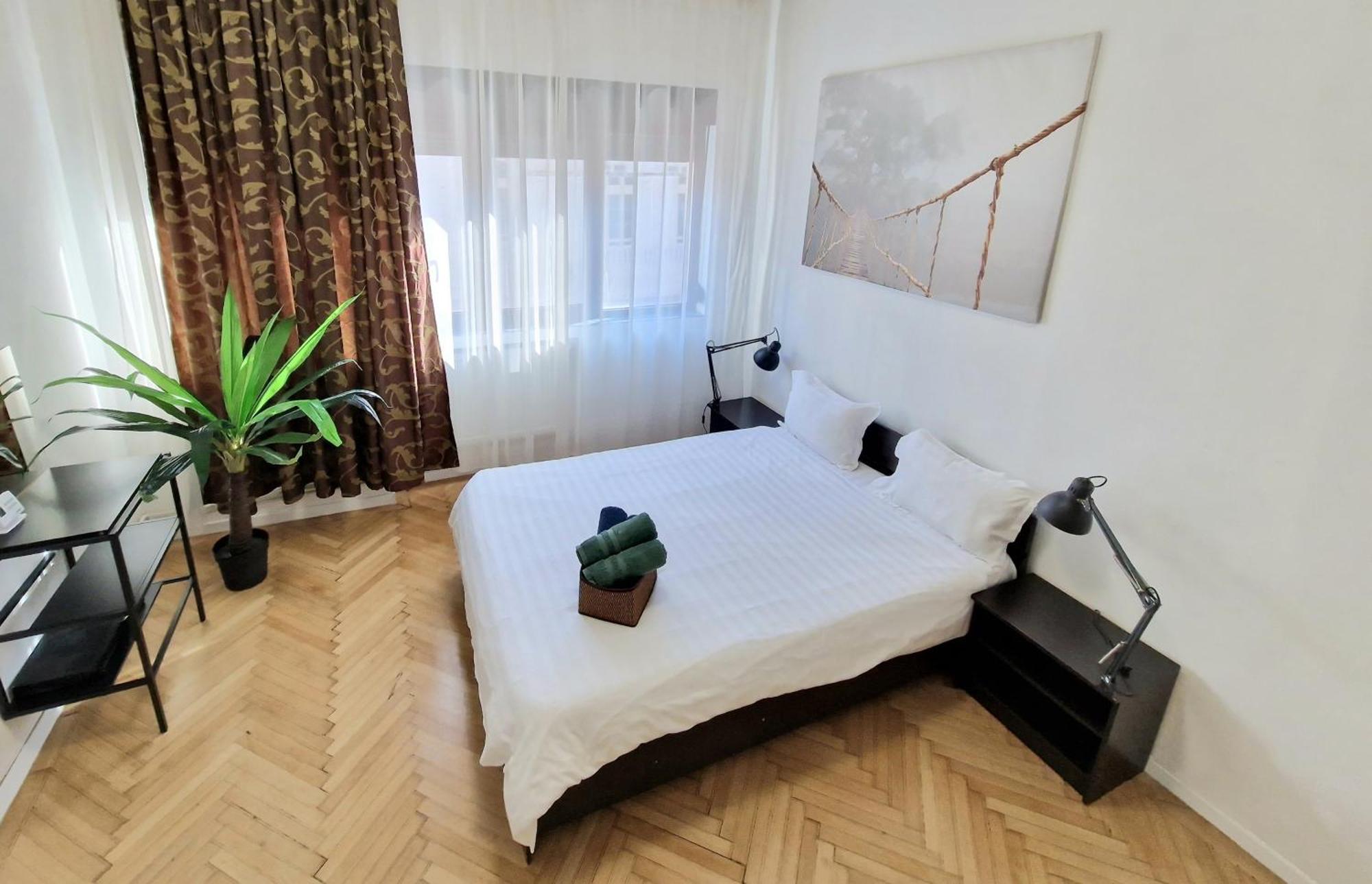 Global Downtown Apartments - Universitate - Calea Victoriei Bucareste Exterior foto
